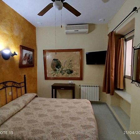 Hostal Manolo إل بويرتو دي سانتا ماريا الغرفة الصورة