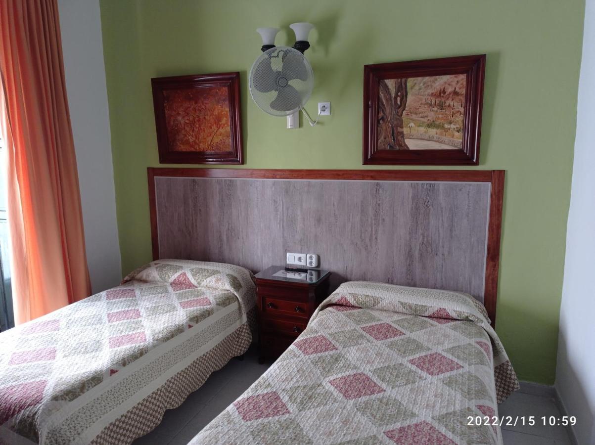 Hostal Manolo إل بويرتو دي سانتا ماريا المظهر الخارجي الصورة