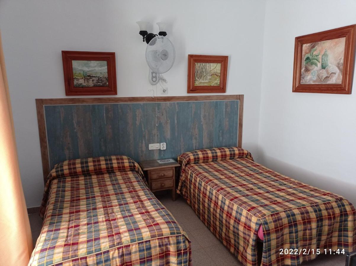 Hostal Manolo إل بويرتو دي سانتا ماريا الغرفة الصورة