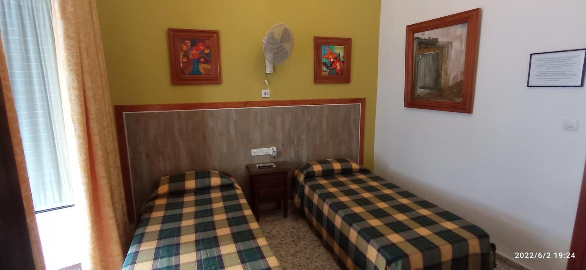 Hostal Manolo إل بويرتو دي سانتا ماريا الغرفة الصورة