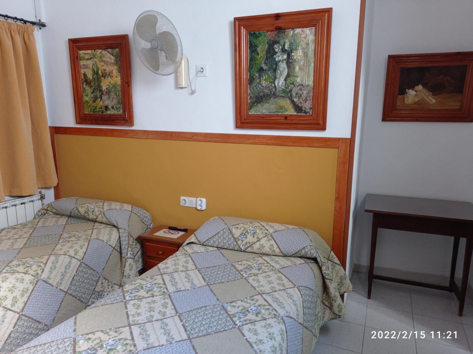 Hostal Manolo إل بويرتو دي سانتا ماريا الغرفة الصورة