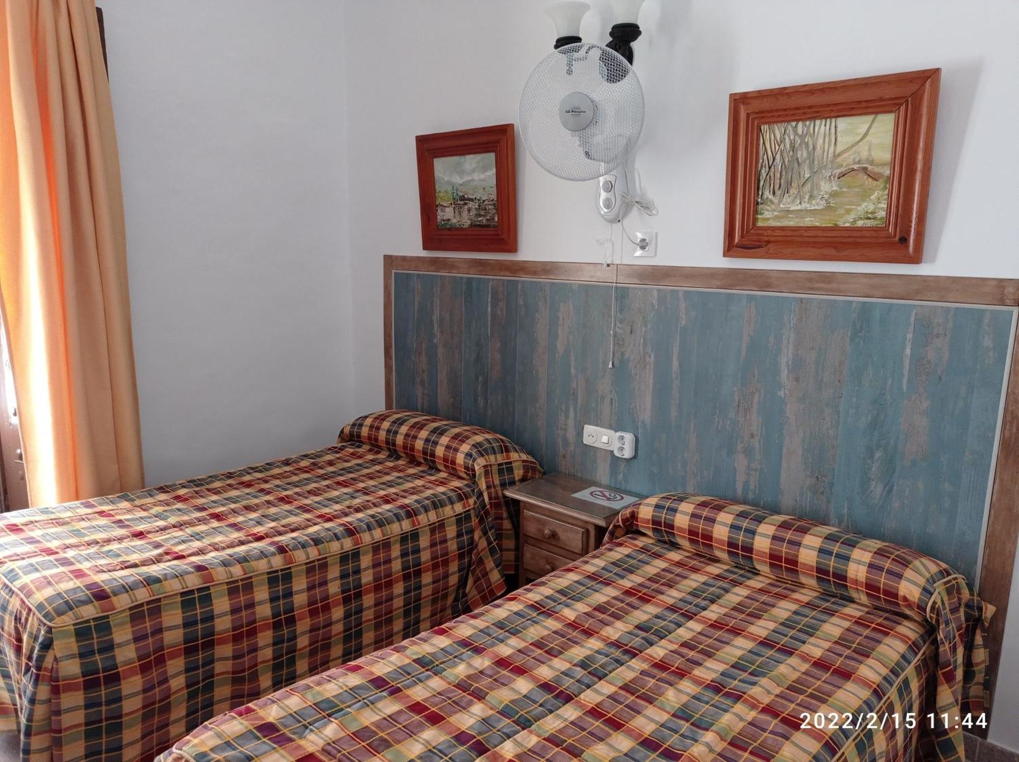 Hostal Manolo إل بويرتو دي سانتا ماريا الغرفة الصورة