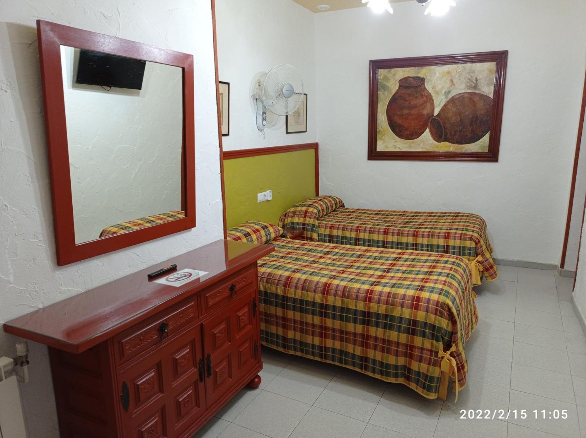 Hostal Manolo إل بويرتو دي سانتا ماريا الغرفة الصورة